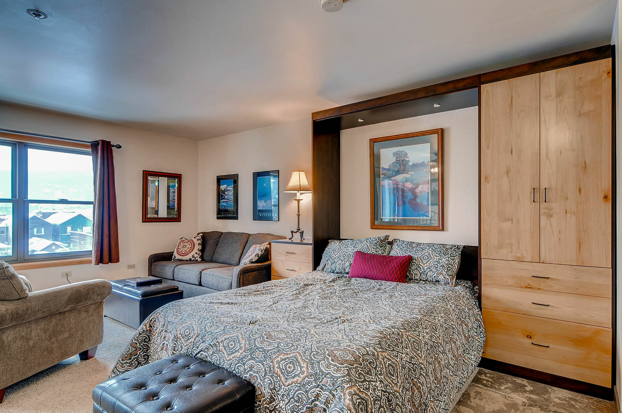 River Mountain Apartment